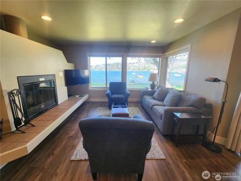 1 Beach 564-m Manson WA 98831