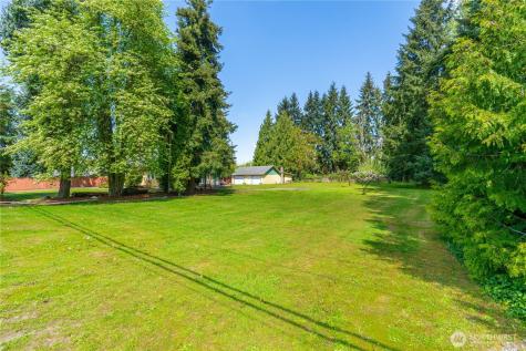 6713 128th Street E Puyallup WA 98373