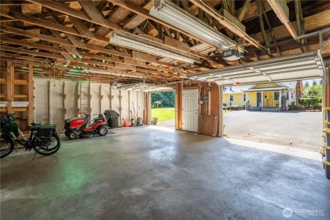 6713 128th Street E Puyallup WA 98373