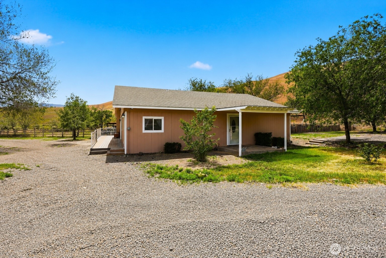 16800 State Highway 241 Sunnyside WA 98944