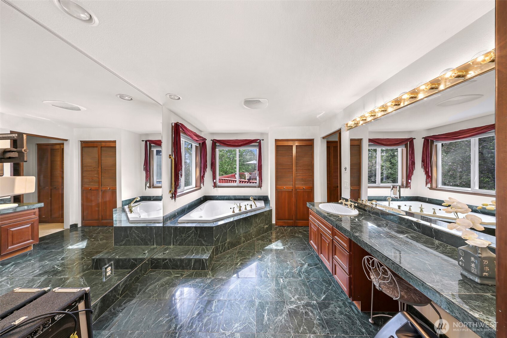 9652 Ronald Drive Blaine WA 98230