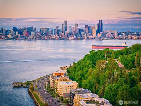 1019 California Lane SW Seattle WA 98116