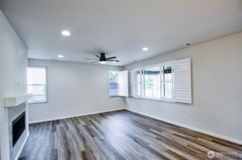 771 SE Nordmann Loop Port Orchard WA 98366