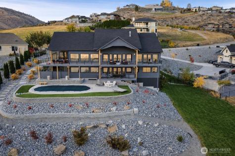 149 Clos Chevalle Road Chelan WA 98816