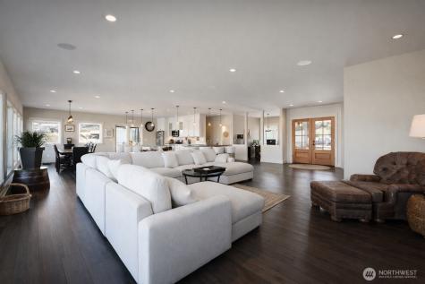 149 Clos Chevalle Road Chelan WA 98816