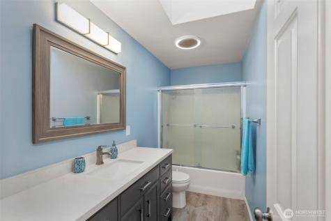 23568 Brixton Place NW Poulsbo WA 98370