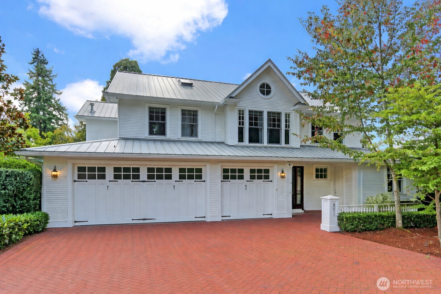 8975 NE 10th Street Bellevue WA 98004
