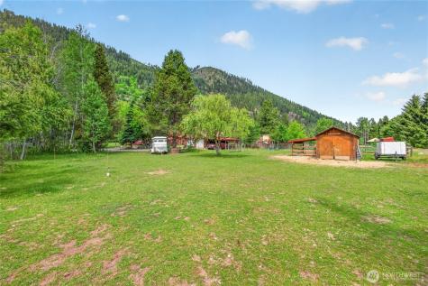 12786 Shore Street Leavenworth WA 98826