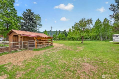 12786 Shore Street Leavenworth WA 98826