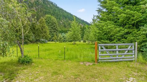 12786 Shore Street Leavenworth WA 98826