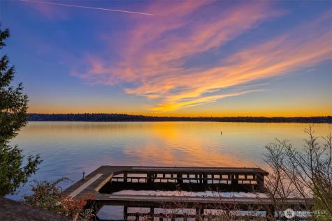 8025 W Mercer Way Mercer Island WA 98040