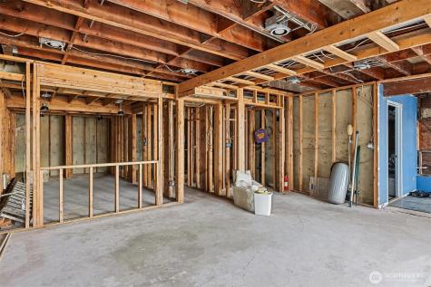 8025 W Mercer Way Mercer Island WA 98040