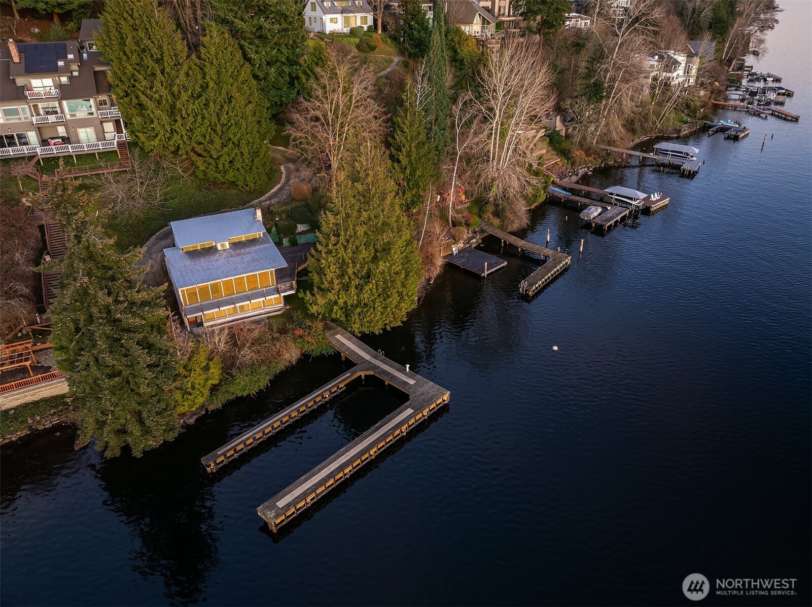8025 W Mercer Way Mercer Island WA 98040
