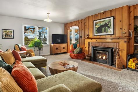 8025 W Mercer Way Mercer Island WA 98040