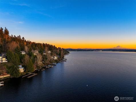 8025 W Mercer Way Mercer Island WA 98040