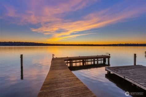 8025 W Mercer Way Mercer Island WA 98040