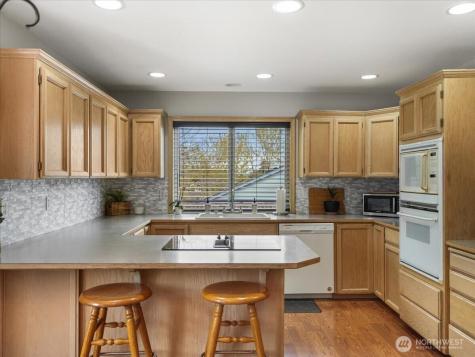 2518 18th Street SE Puyallup WA 98374