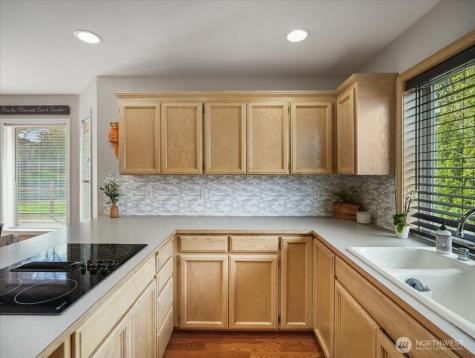 2518 18th Street SE Puyallup WA 98374