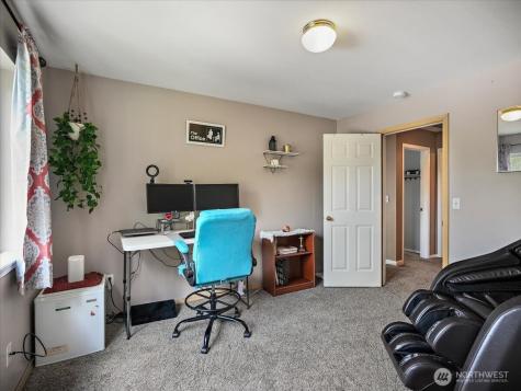 2518 18th Street SE Puyallup WA 98374