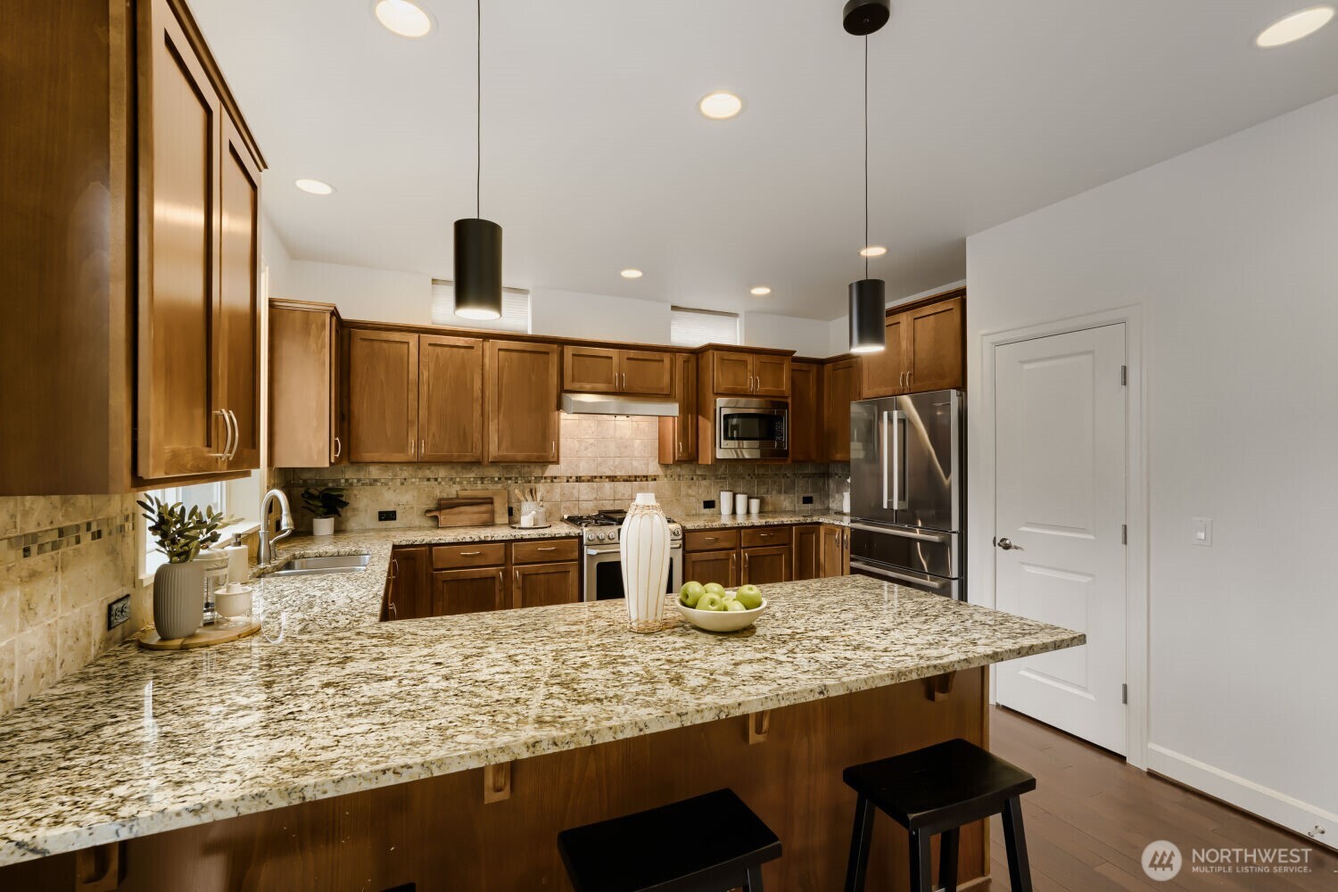 23257 SE 34th Place Sammamish WA 98075