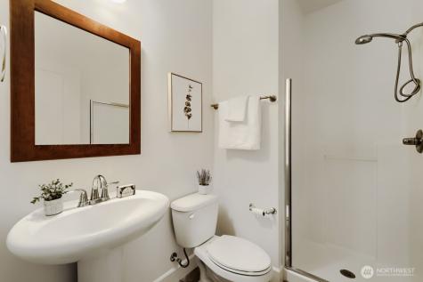 23257 SE 34th Place Sammamish WA 98075