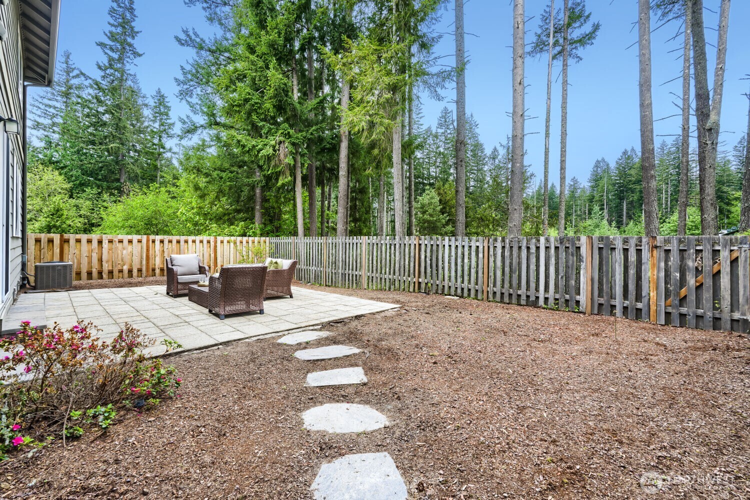 23257 SE 34th Place Sammamish WA 98075
