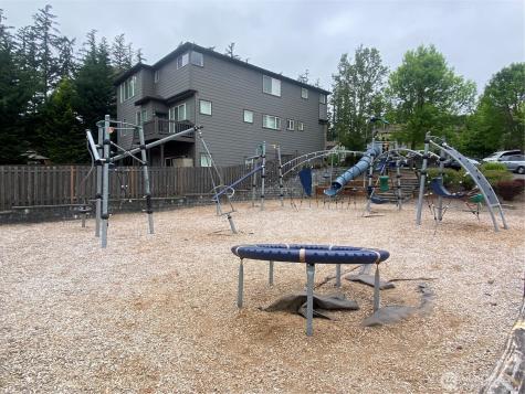 23257 SE 34th Place Sammamish WA 98075