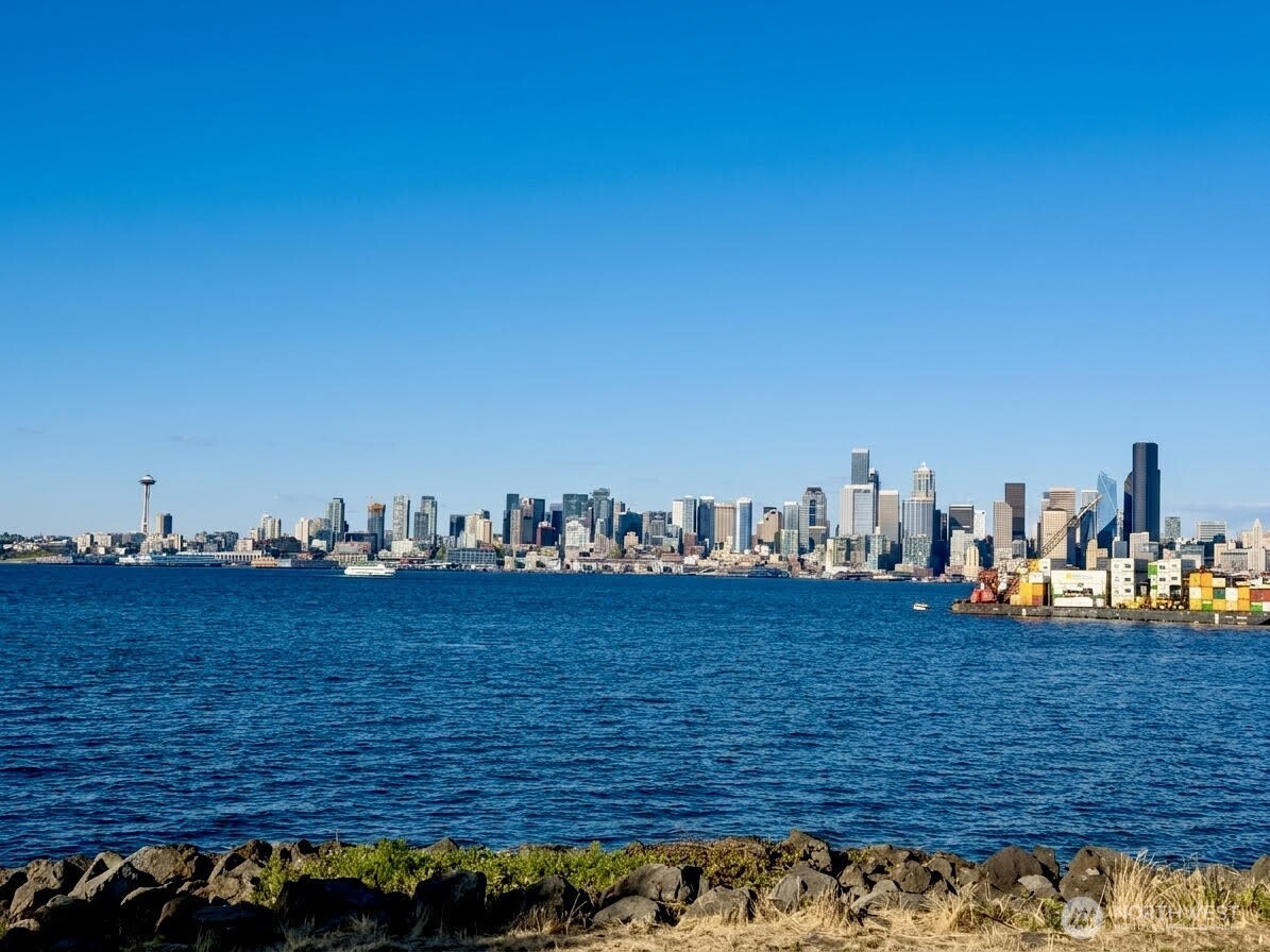 3052 38th Avenue SW Seattle WA 98136