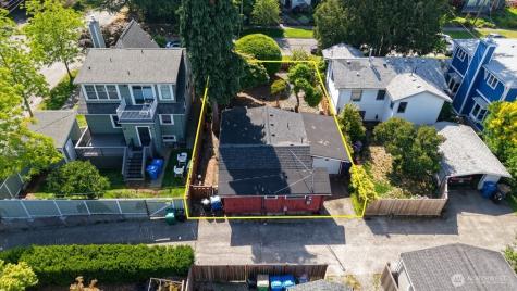 3052 38th Avenue SW Seattle WA 98136