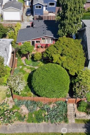 3052 38th Avenue SW Seattle WA 98136
