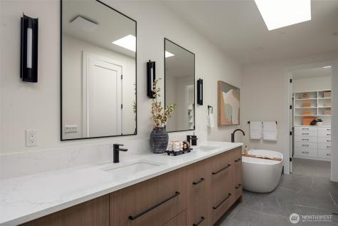 134 8th Court Kirkland WA 98033