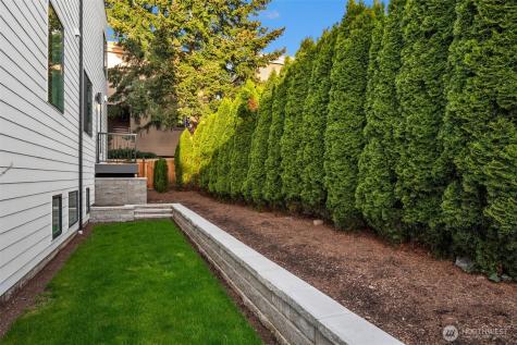 134 8th Court Kirkland WA 98033