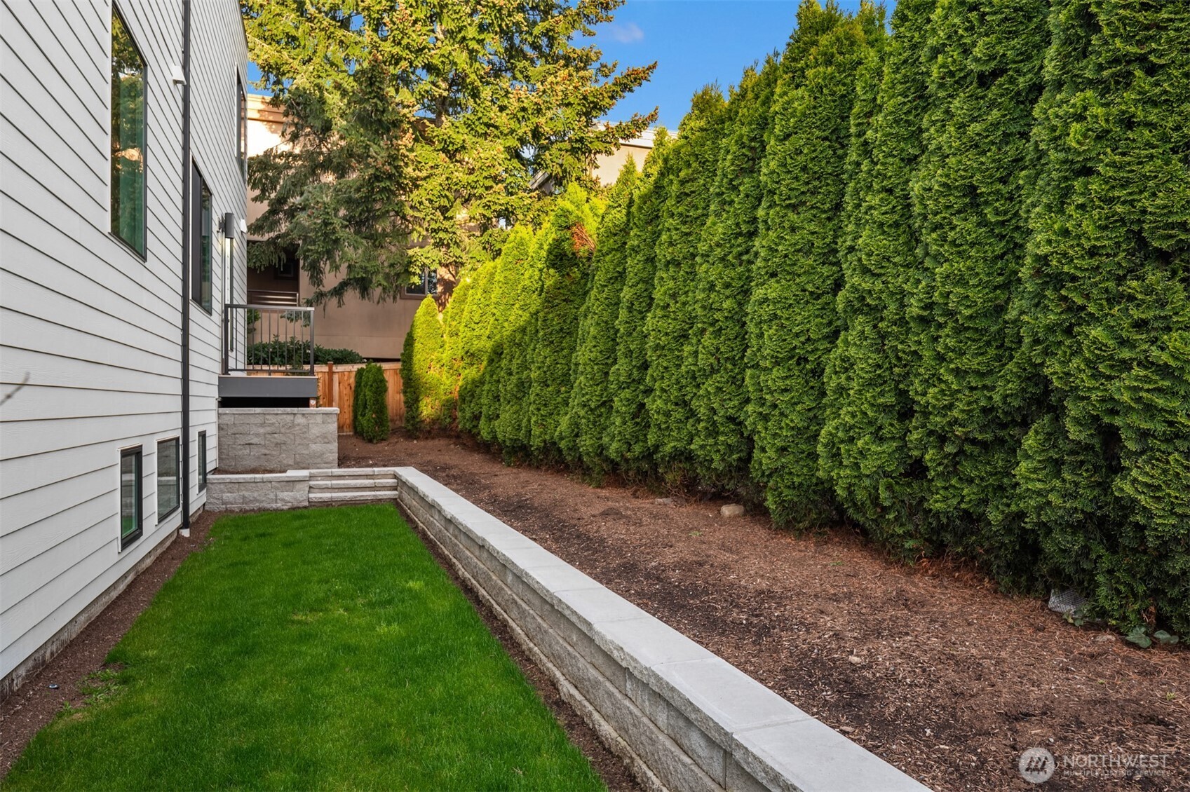 134 8th Court Kirkland WA 98033
