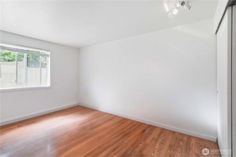 25327 118th Avenue SE Kent WA 98030