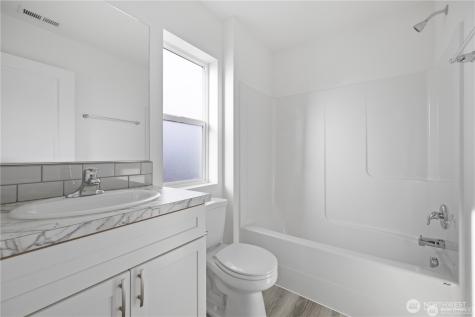 223 Poplar Street NE Royal City WA 99357