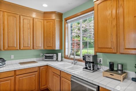 8423 Dormar Drive SE Port Orchard WA 98367