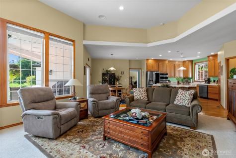 8423 Dormar Drive SE Port Orchard WA 98367