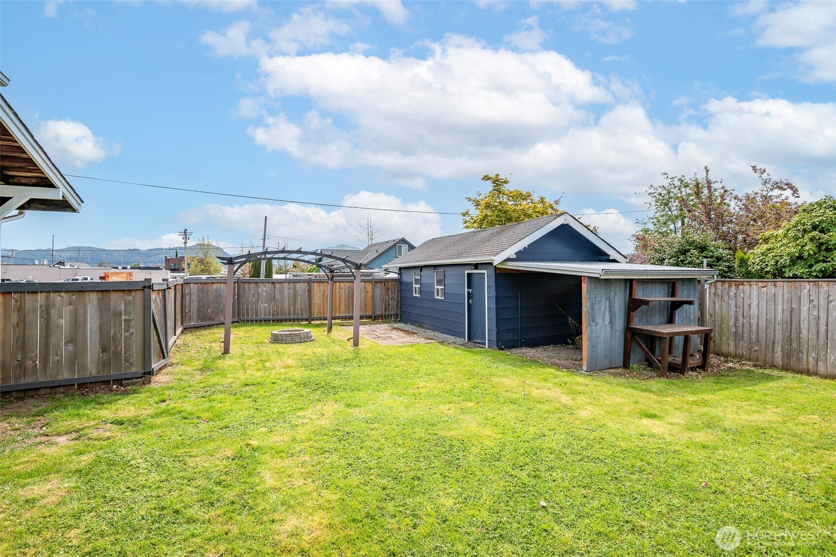 1329 Porter Street Enumclaw WA 98022