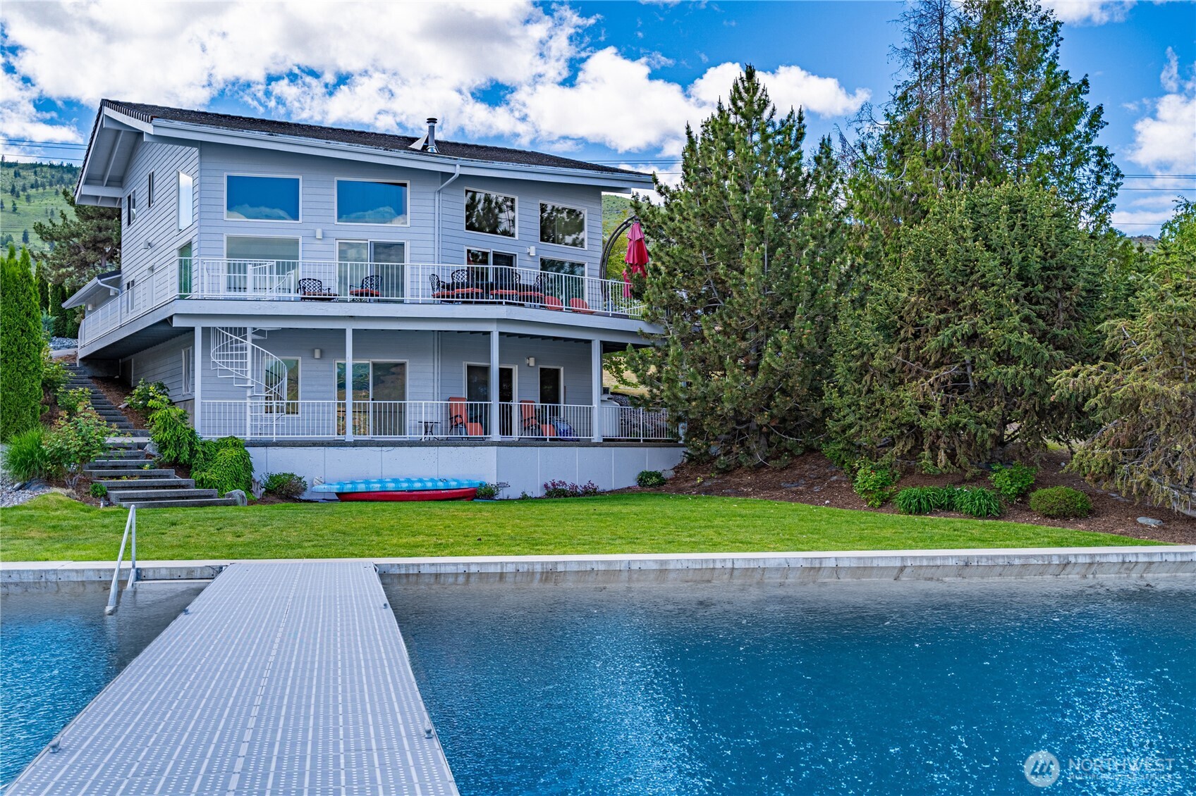 4270 Us Highway 97a Chelan WA 98816