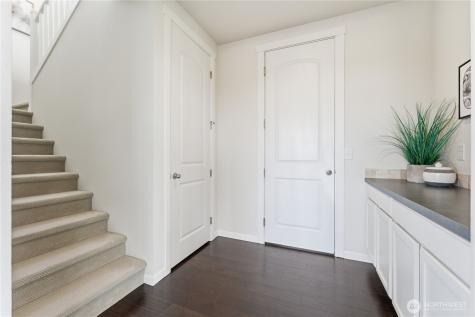 8218 NE 196 Street Kenmore WA 98028