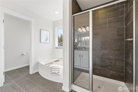 8218 NE 196 Street Kenmore WA 98028