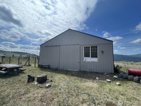 16 Breezy Lane Tonasket WA 98855