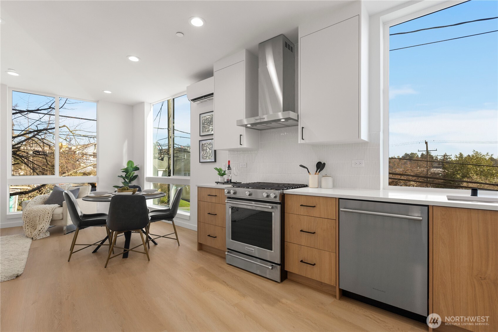 955 N 35th Street Seattle WA 98103