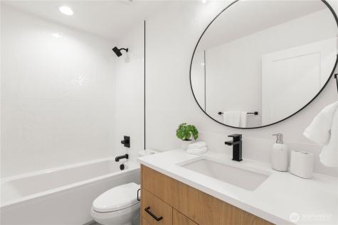 955 N 35th Street Seattle WA 98103