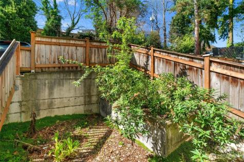 13718 N Midvale Avenue Seattle WA 98133