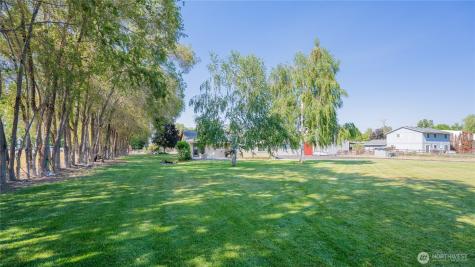 7887 Dahl Road NE Moses Lake WA 98837