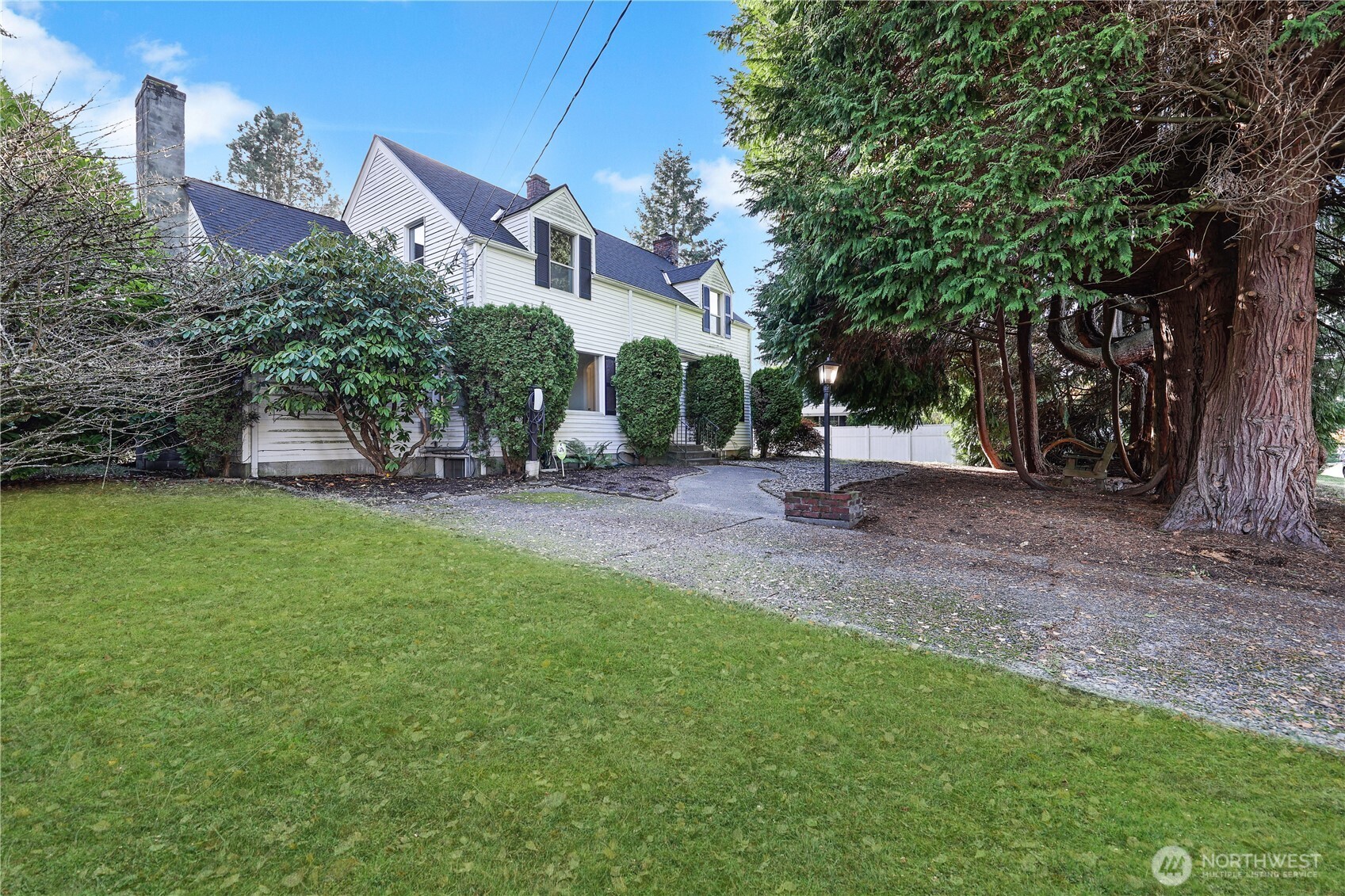 702 47th Street SE Everett WA 98203