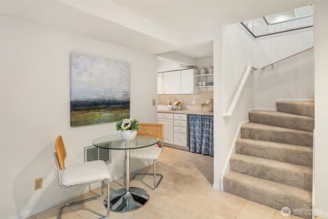 4701 84th Avenue SE Mercer Island WA 98040