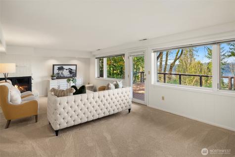 4701 84th Avenue SE Mercer Island WA 98040