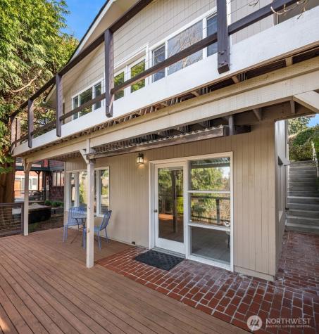 4701 84th Avenue SE Mercer Island WA 98040